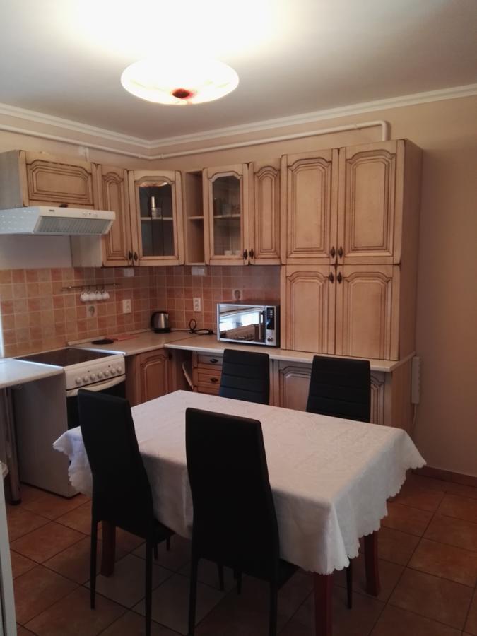 Kiskucko Apartman Хайдусобосло Экстерьер фото